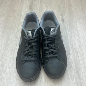 NIKE Court Majestic men size US11